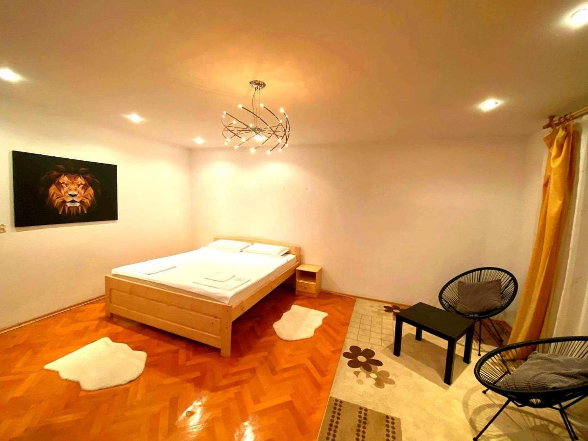Arina'S Apartments 布拉索夫 外观 照片